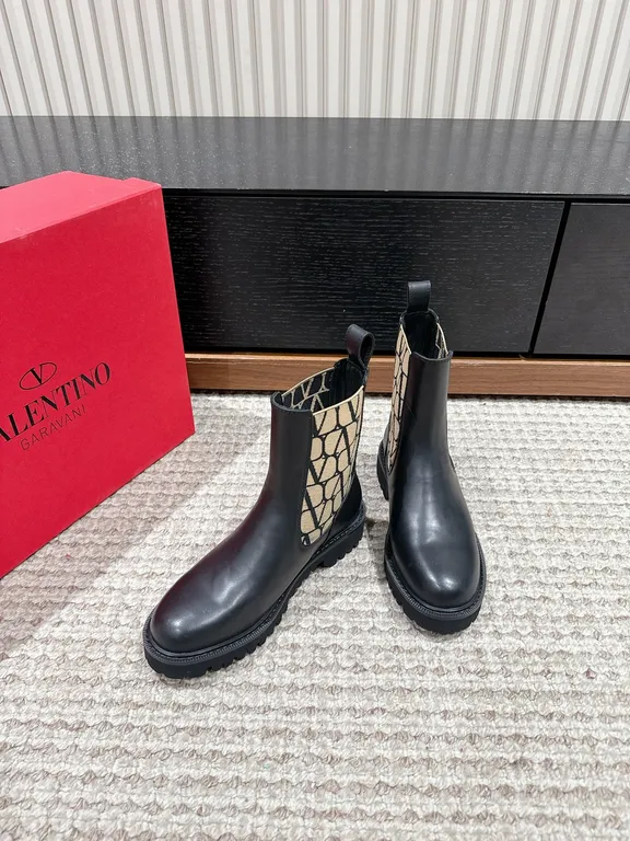 Valentino Shoe 